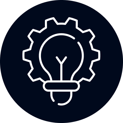 Icône représentant une ampoule au centre d’un engrenage, symbole d’innovation et de technologie